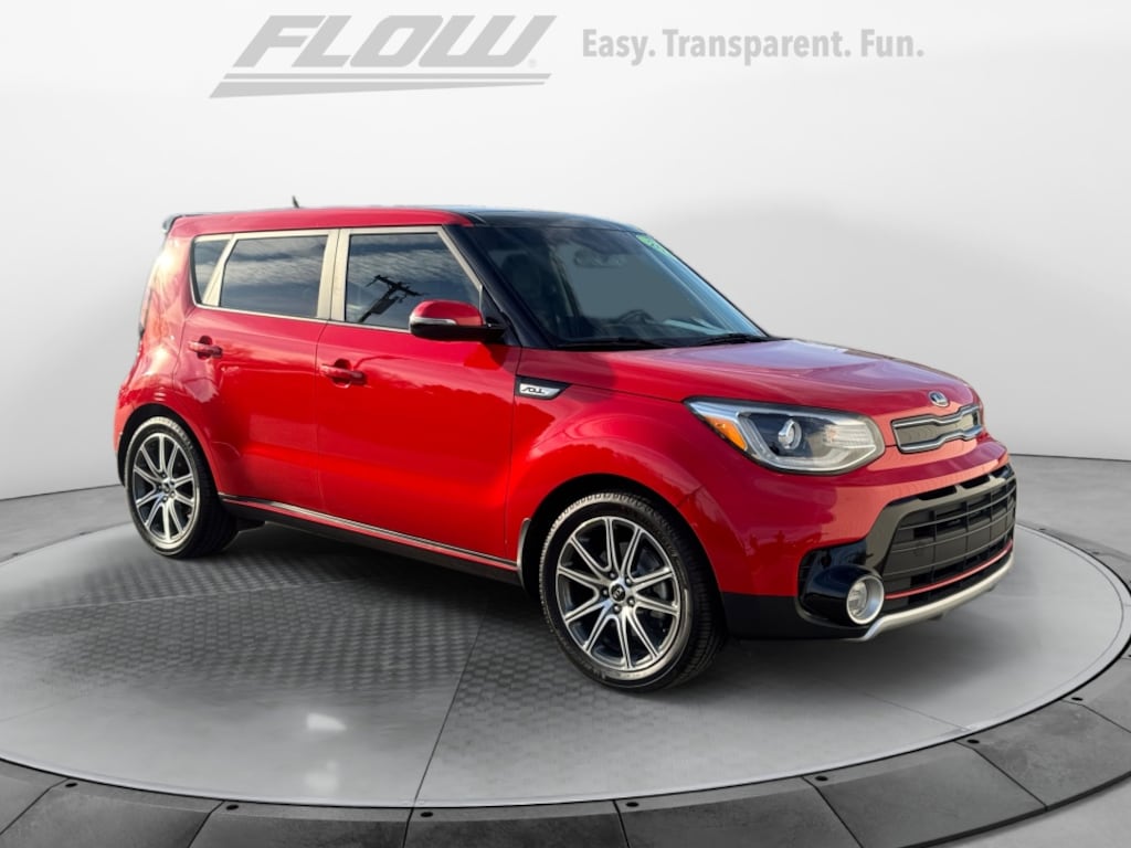 Used 2019 Kia Soul ! Hatchback