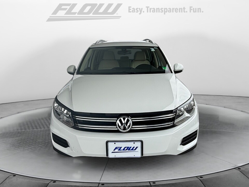 2017 Volkswagen Tiguan Wolfsburg Edition photo 2