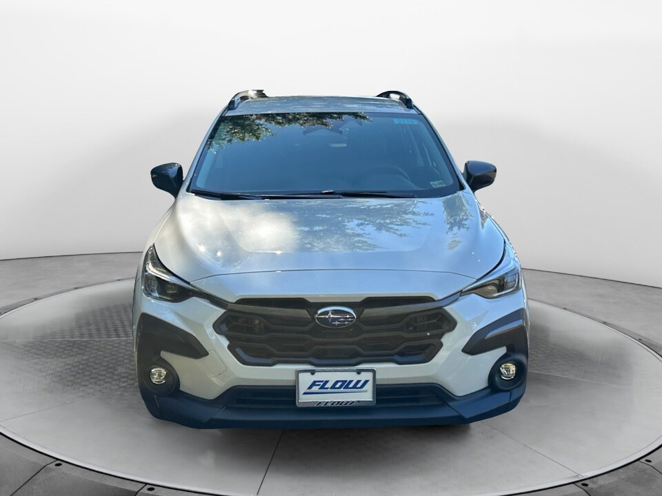 2025 Subaru Crosstrek Limited photo 2