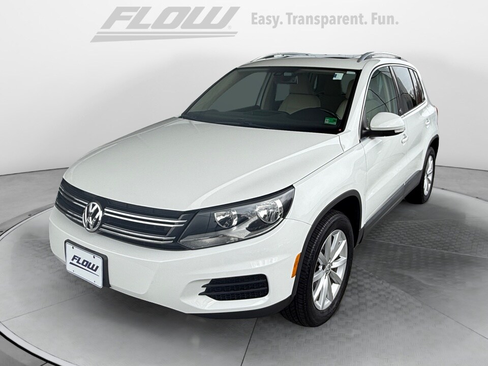 2017 Volkswagen Tiguan Wolfsburg Edition photo 3