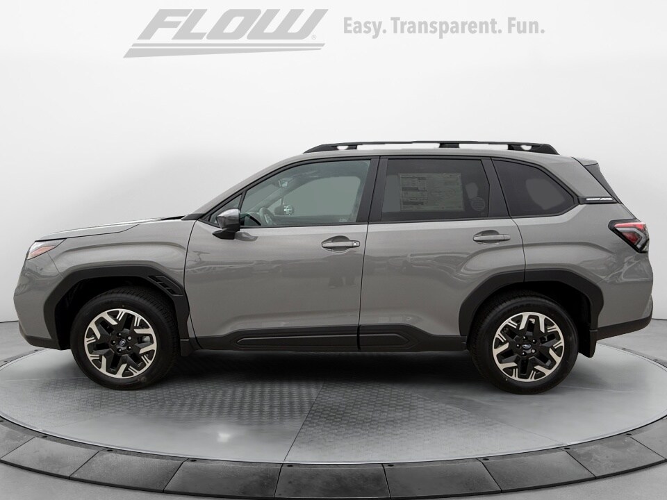 2026 Subaru Forester Premium photo 4