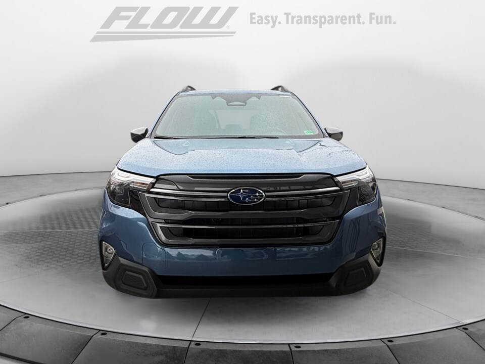 2025 Subaru Forester Premium photo 2