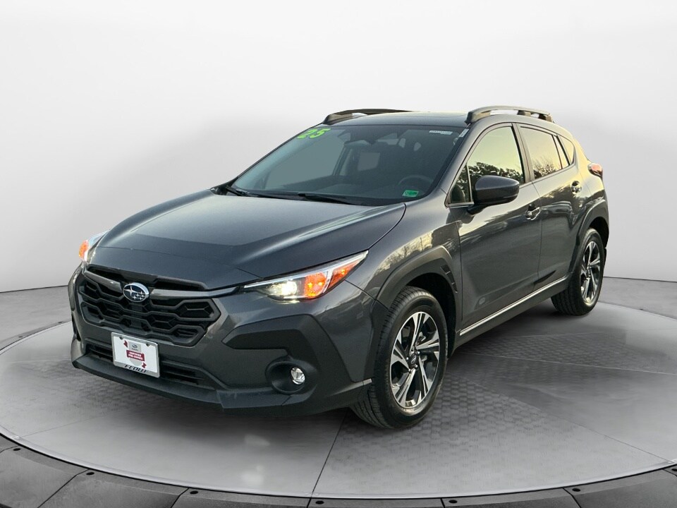 2025 Subaru Crosstrek Premium photo 3