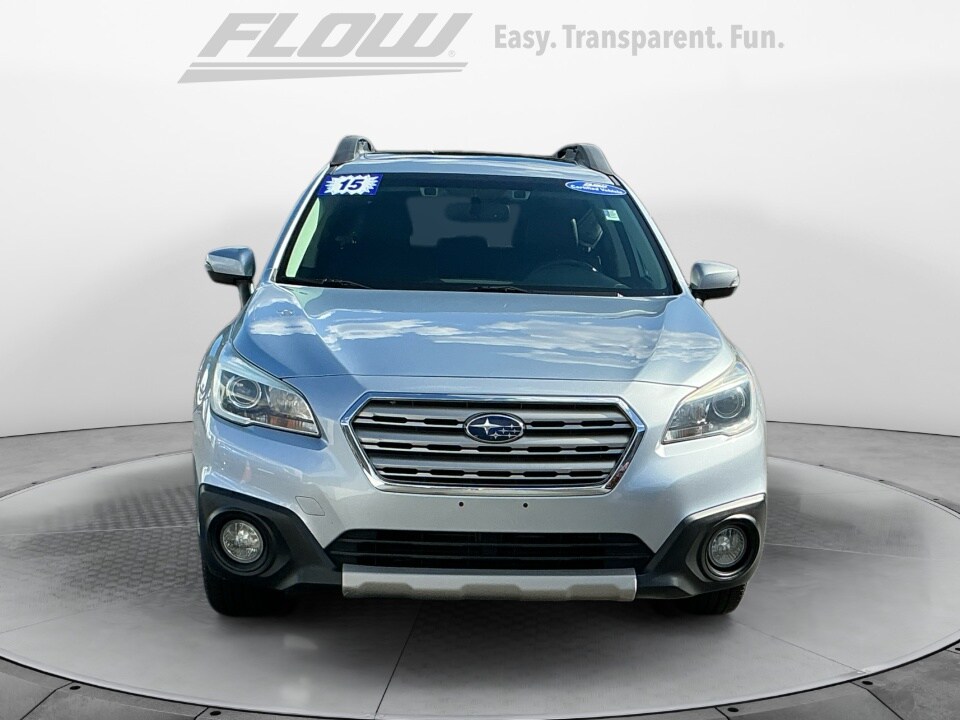 2015 Subaru Outback 2.5i Limited photo 2