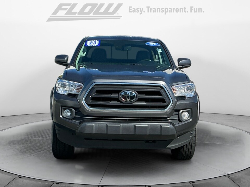 2023 Toyota Tacoma SR5 V6 photo 2