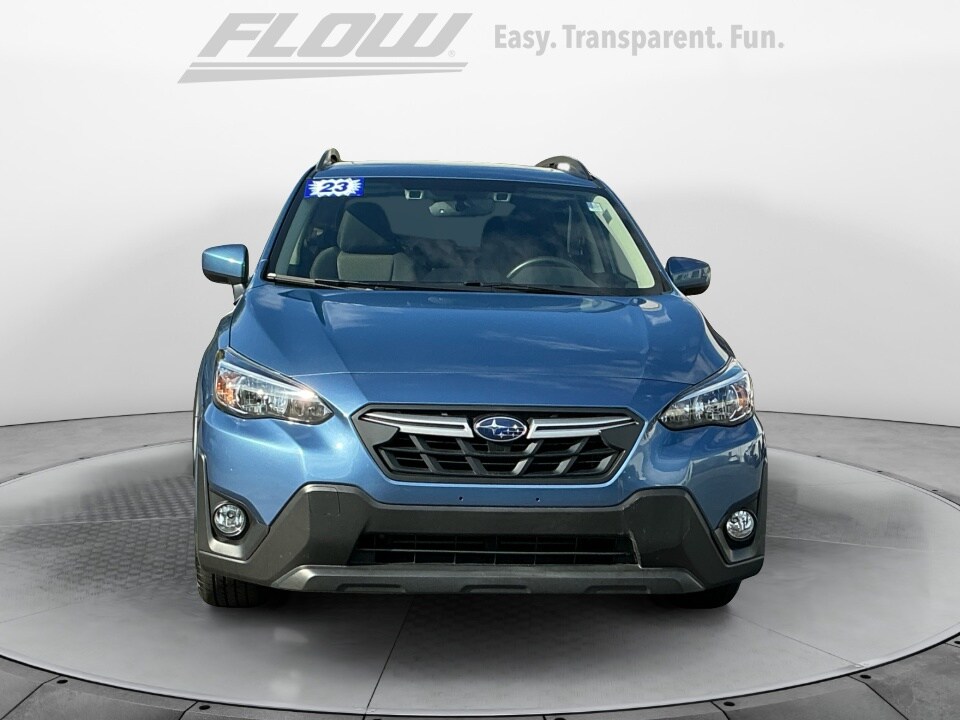 2023 Subaru Crosstrek Premium photo 2