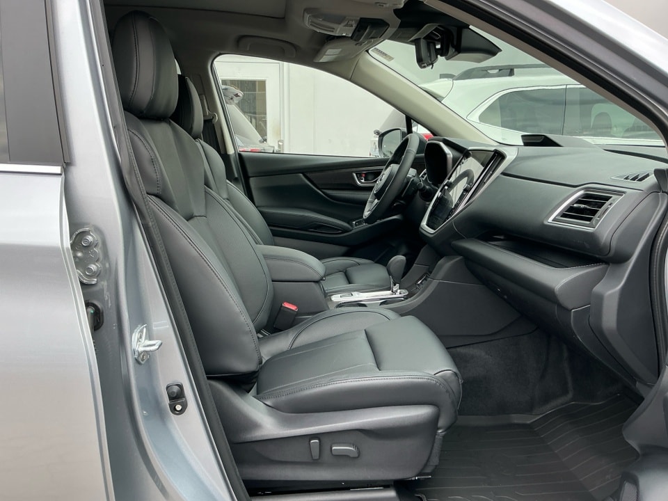 2026 Subaru Ascent Touring - Photo 28