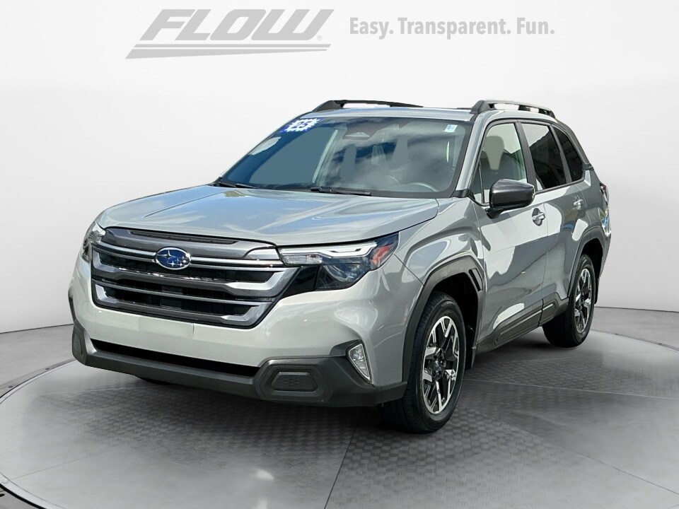 2025 Subaru Forester Premium photo 2
