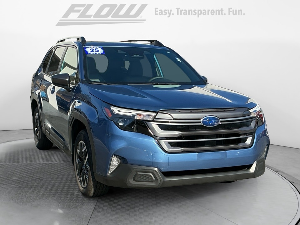 2025 Subaru Forester Premium's photo