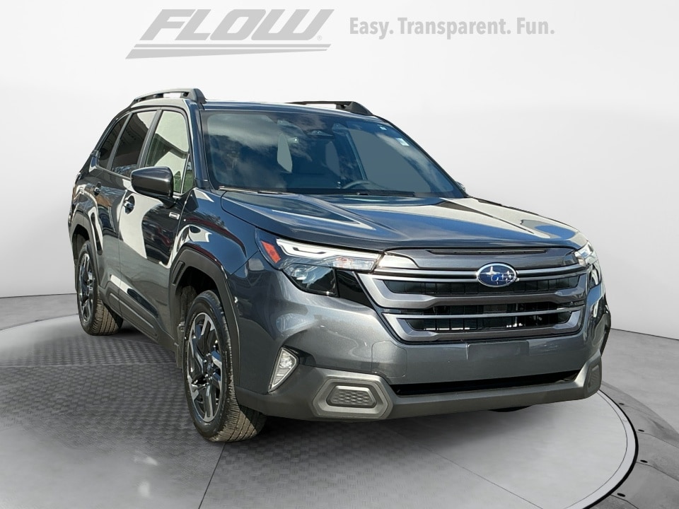 2025 Subaru Forester Premium's photo
