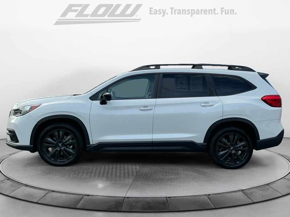 2022 Subaru Ascent Onyx Edition photo 4