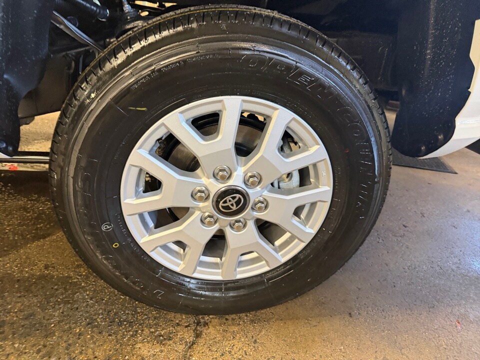 2026 Toyota Tacoma SR5 - Photo 22