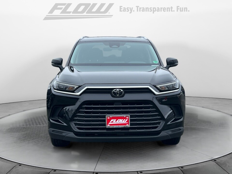 2024 Toyota Grand Highlander XLE photo 2