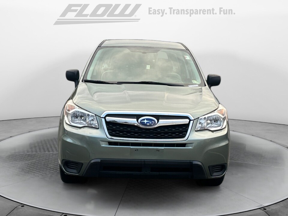 2014 Subaru Forester 2.5i photo 2