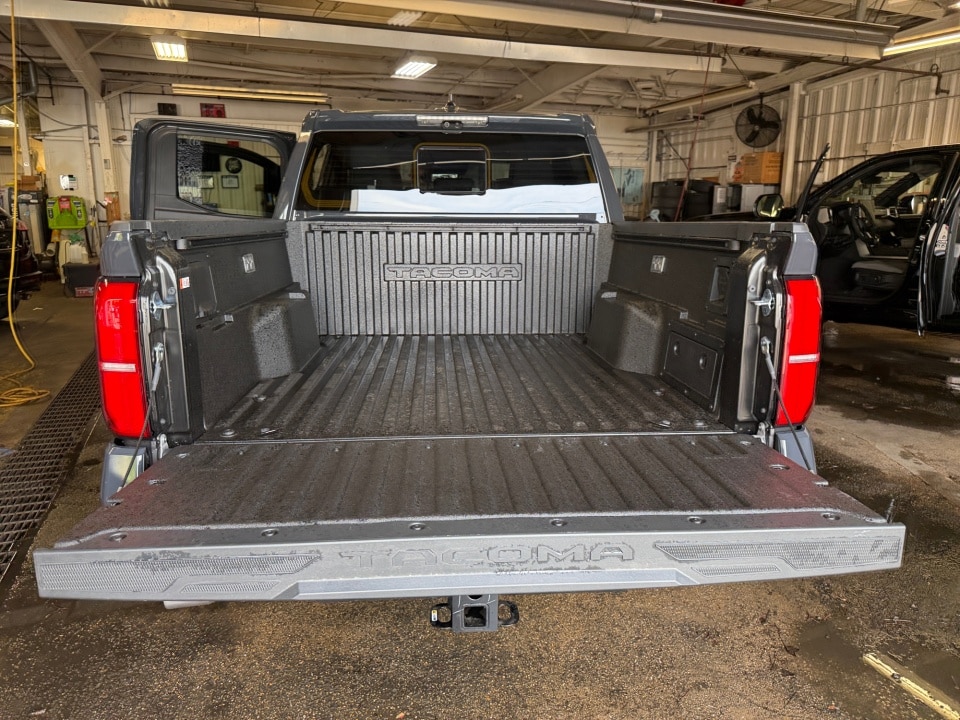 2026 Toyota Tacoma TRD Off Road - Photo 14