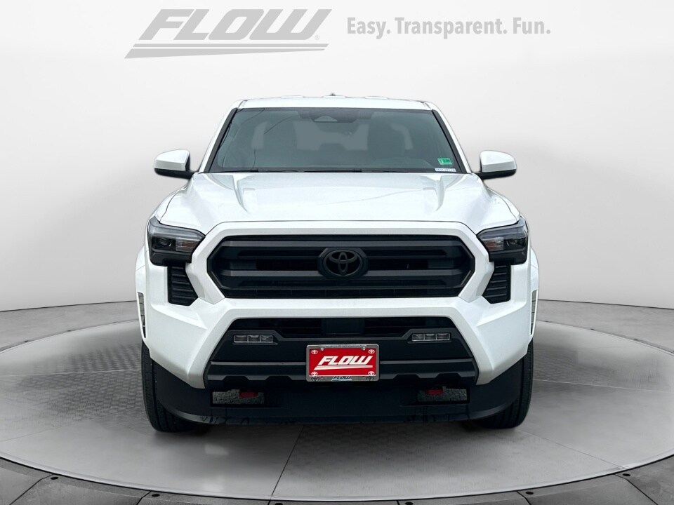 2025 Toyota Tacoma SR5 photo 2