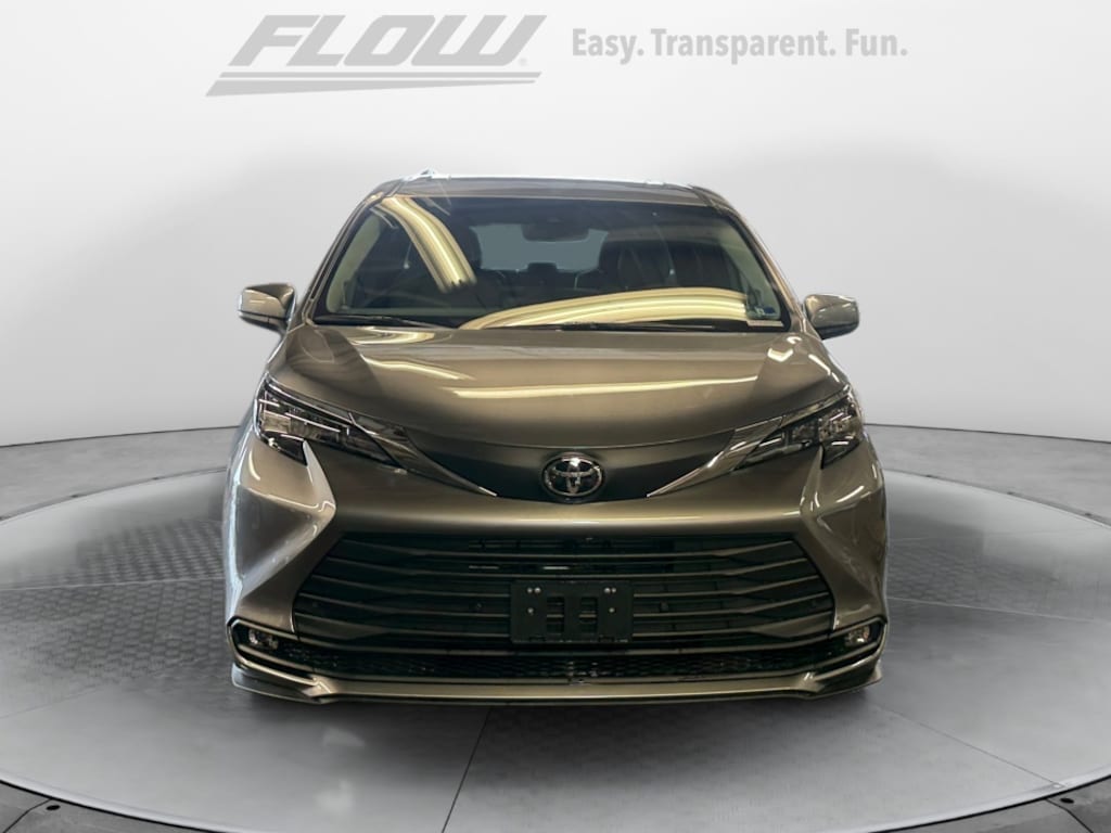 New 2026 Toyota Sienna XLE Van Passenger Van