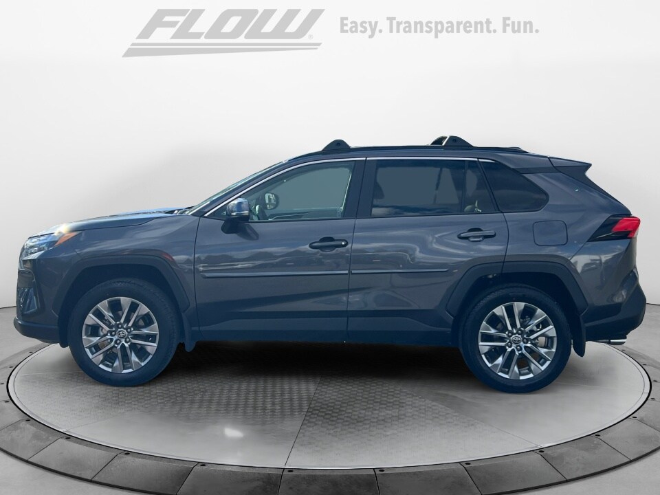 2025 Toyota RAV4 XLE Premium photo 4
