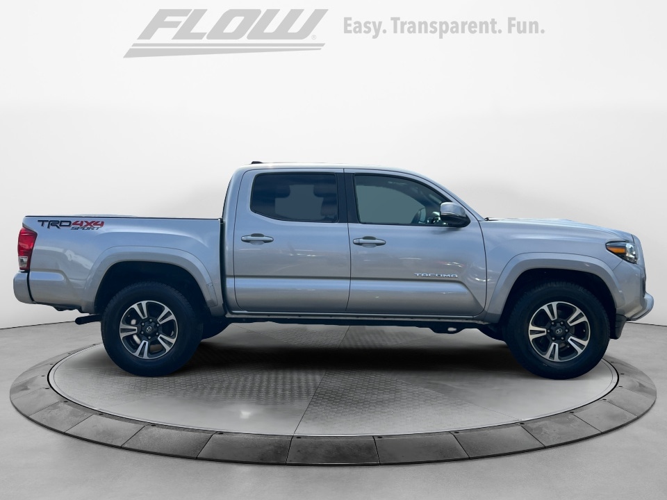 2017 Toyota Tacoma TRD Sport - Photo 10