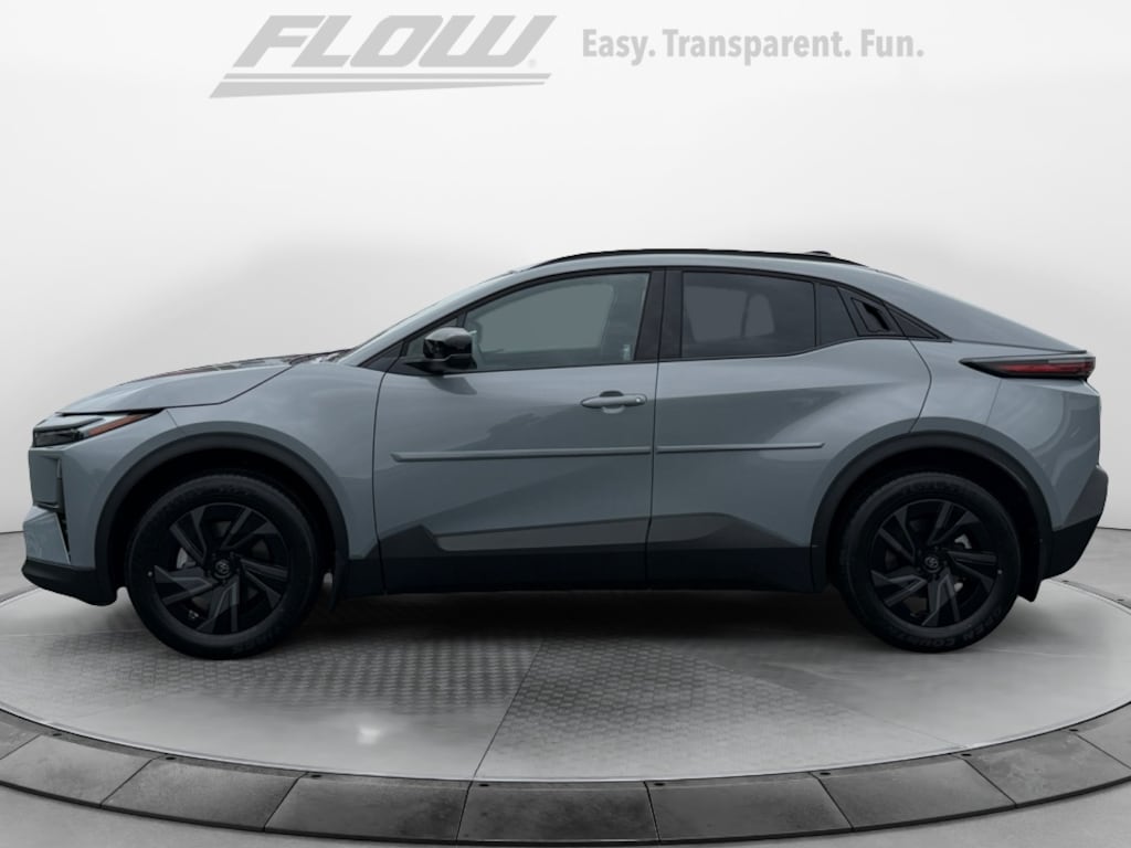 New 2026 Toyota C-HR SE SUV