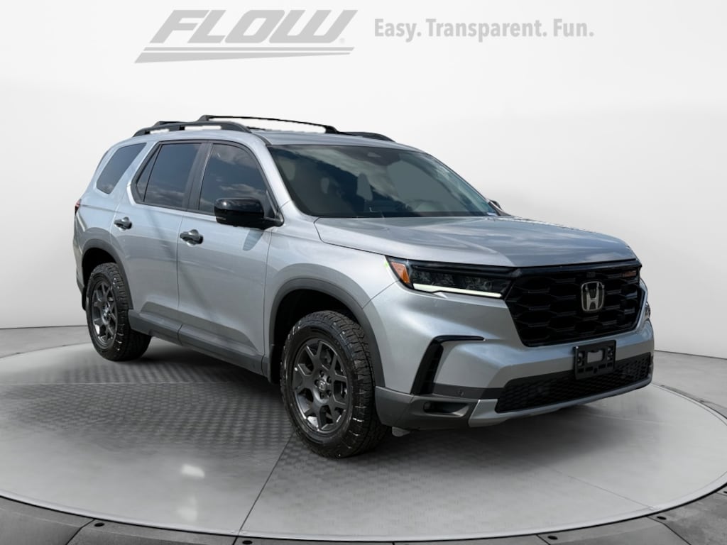 Used 2025 Honda Pilot TrailSport SUV