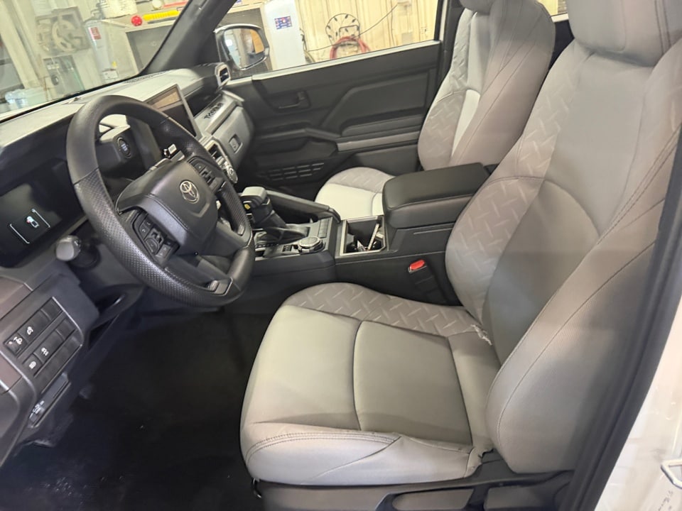 2026 Toyota Tacoma SR5 - Photo 30
