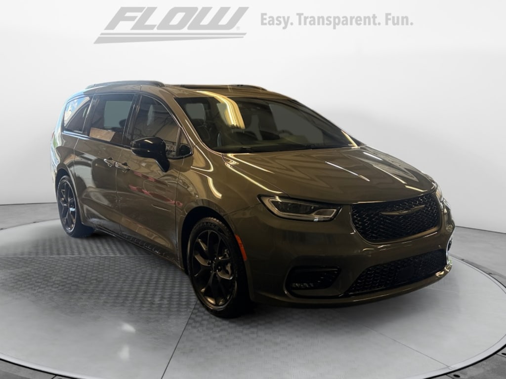 Used 2025 Chrysler Pacifica Limited Van Passenger Van