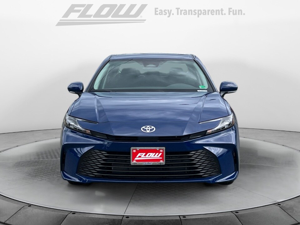 2026 Toyota Camry LE photo 2