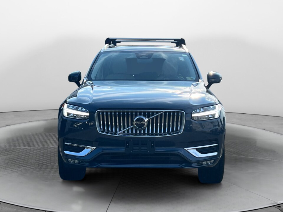 2023 Volvo XC90 AWD Ultimate photo 2