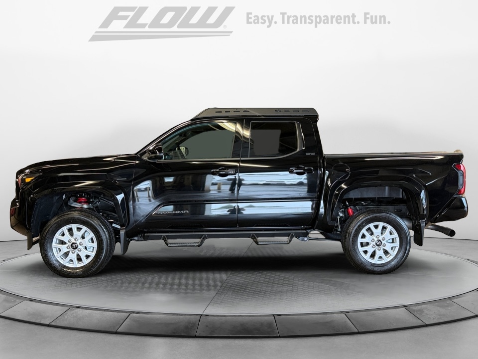 2026 Toyota Tacoma SR5 - Photo 4