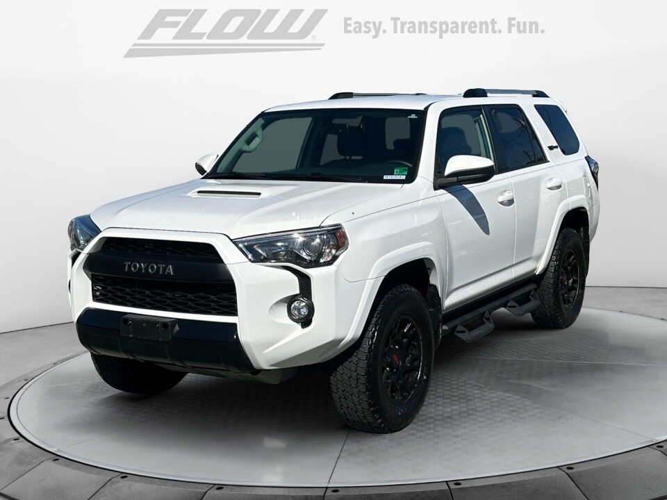 2017 Toyota 4Runner TRD Pro photo 2