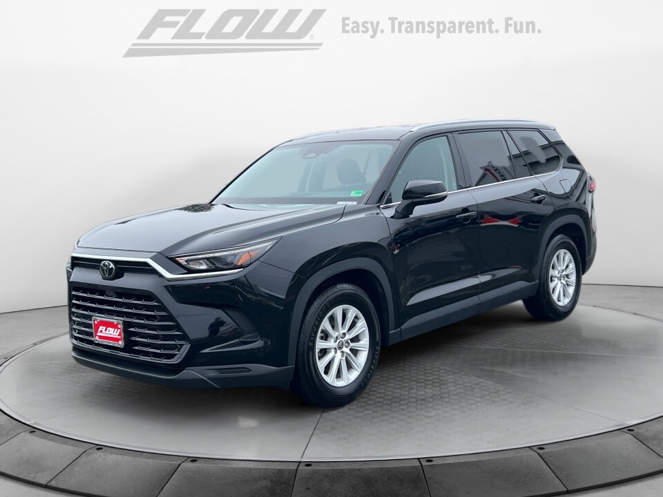 2024 Toyota Grand Highlander XLE photo 3