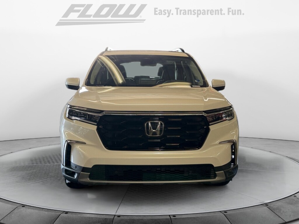 Used 2025 Honda Pilot Touring SUV