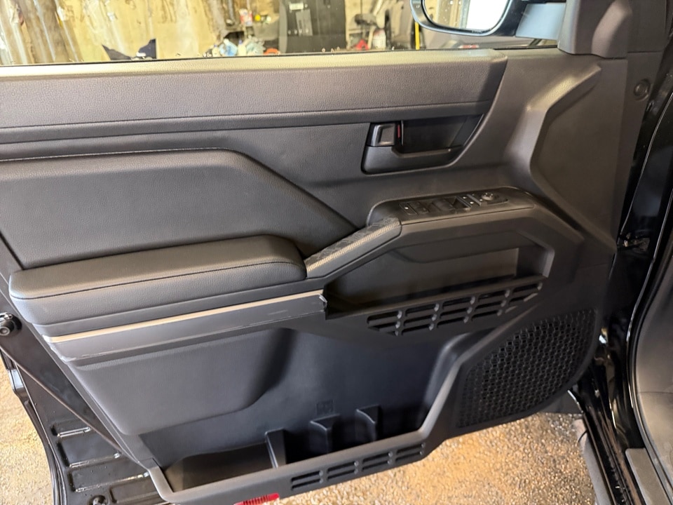 2026 Toyota Tacoma SR5 - Photo 32