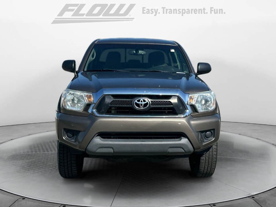 2013 Toyota Tacoma PreRunner photo 2