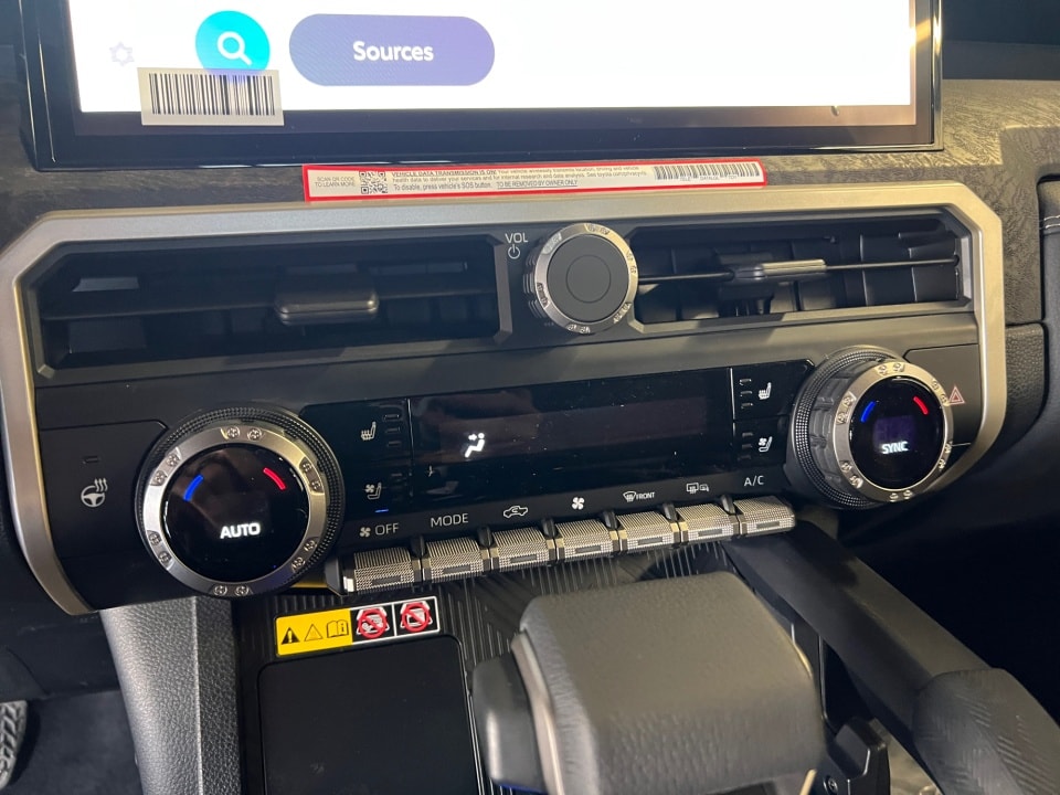 2026 Toyota Tacoma Limited - Photo 18