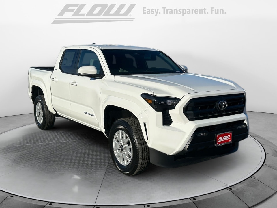2025 Toyota Tacoma SR5's photo