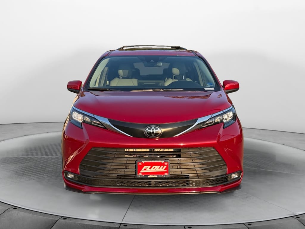 Certified 2026 Toyota Sienna XLE 7 Passenger Van Passenger Van