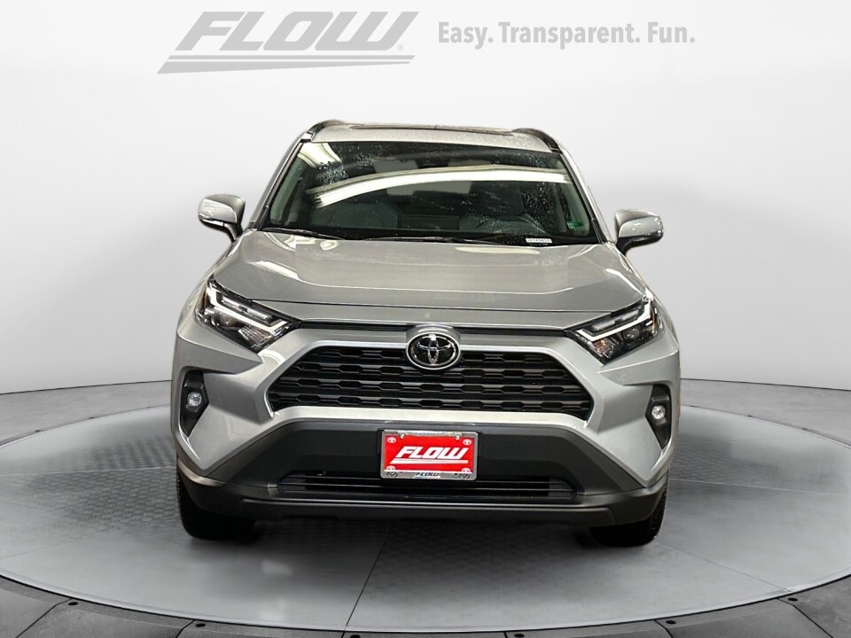 2025 Toyota RAV4 XLE Premium photo 2