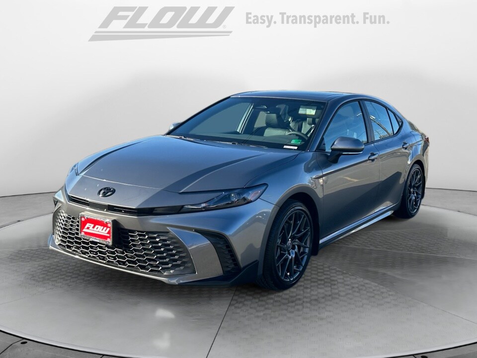 2026 Toyota Camry SE photo 3