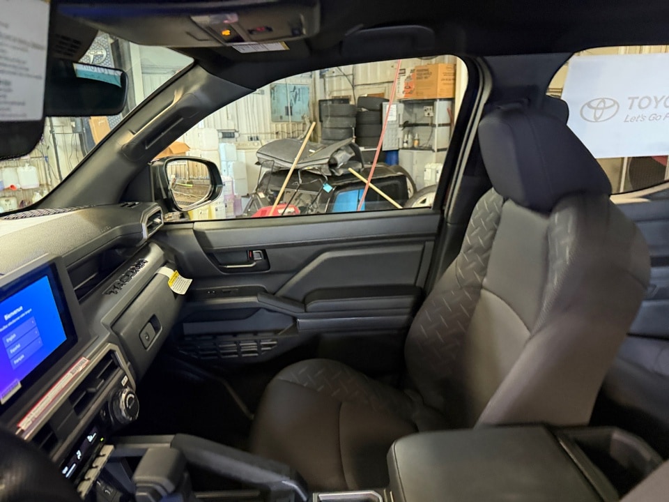 2026 Toyota Tacoma SR5 - Photo 28