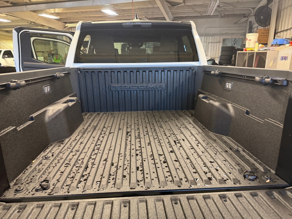 2026 Toyota Tacoma SR5 - Photo 15