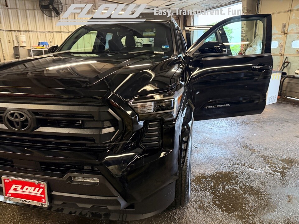 2026 Toyota Tacoma SR5 - Photo 26