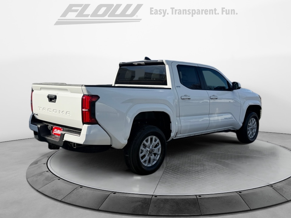 2026 Toyota Tacoma SR5 - Photo 7