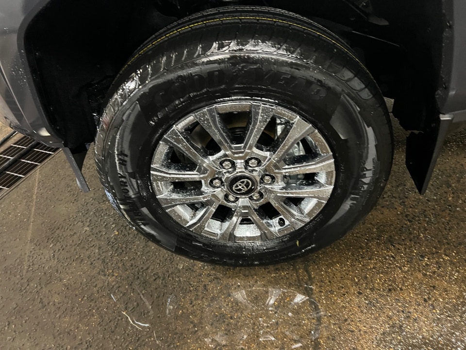 2026 Toyota Tacoma Limited - Photo 27