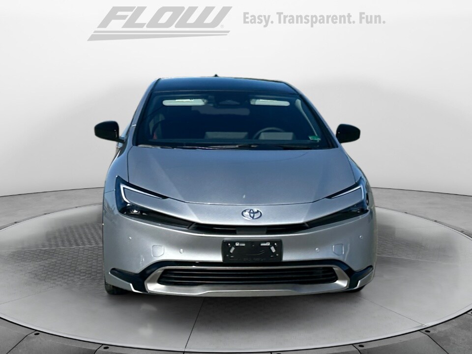 2026 Toyota Prius Plug-in Hybrid XSE photo 2