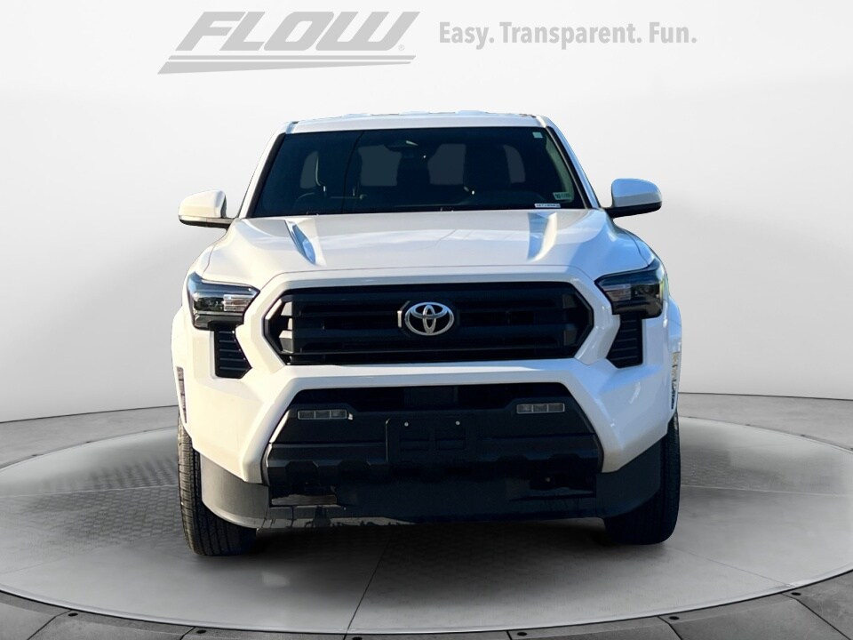 2024 Toyota Tacoma SR5 4x4 photo 2