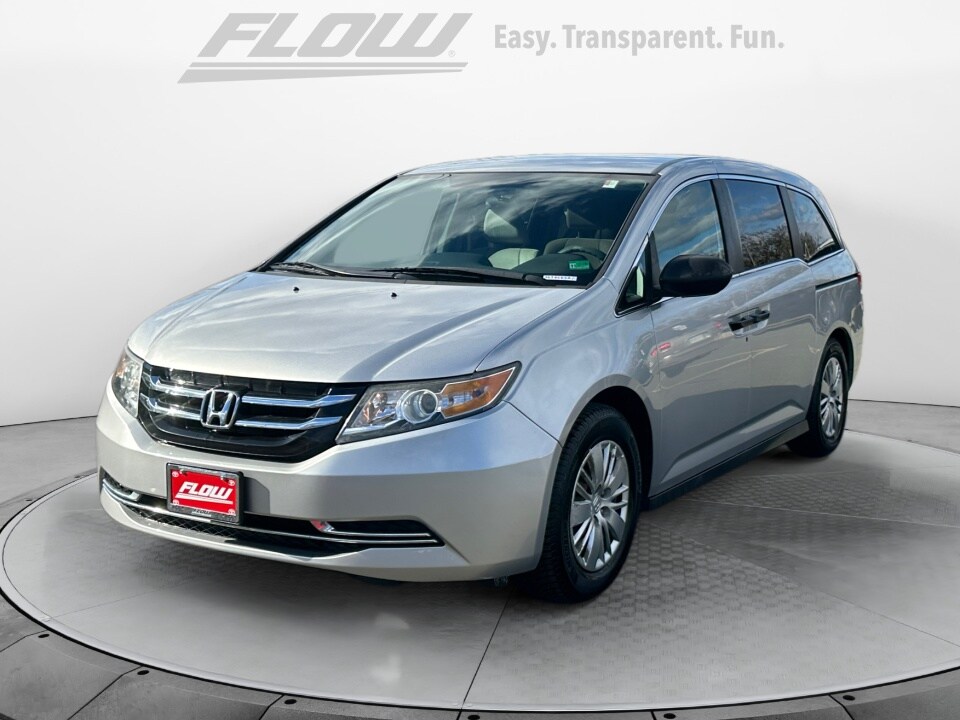 2014 Honda Odyssey LX photo 3