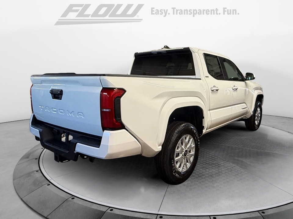 2026 Toyota Tacoma SR5 - Photo 7