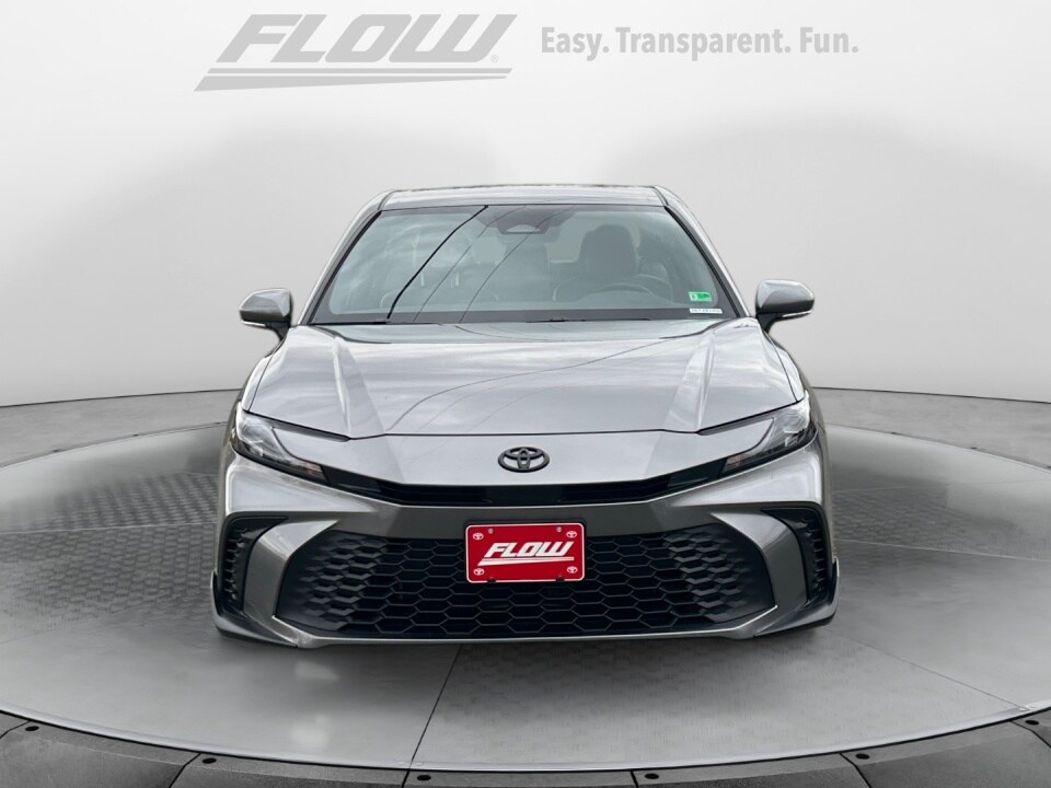 2025 Toyota Camry SE photo 2